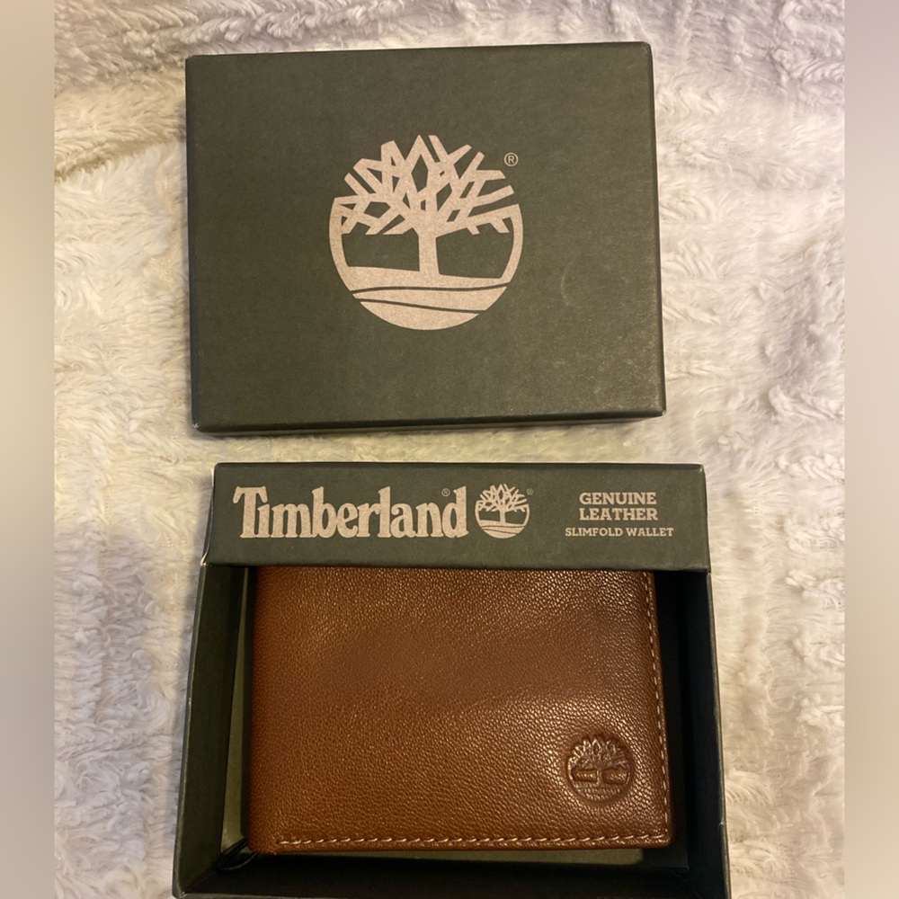 Timberland Slim Fold Leather Wallet with Box, Like New